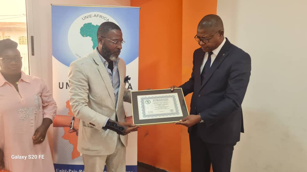 Côte d’Ivoire-AIP/ Médiation sociale : l’ONG UNIE-AFRICA et la mairie de Koumassi signent une convention